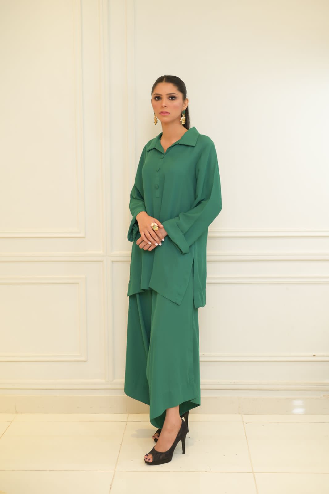Urban Chic: Thick Georgette Short Shirt with Unique Cut Trousers