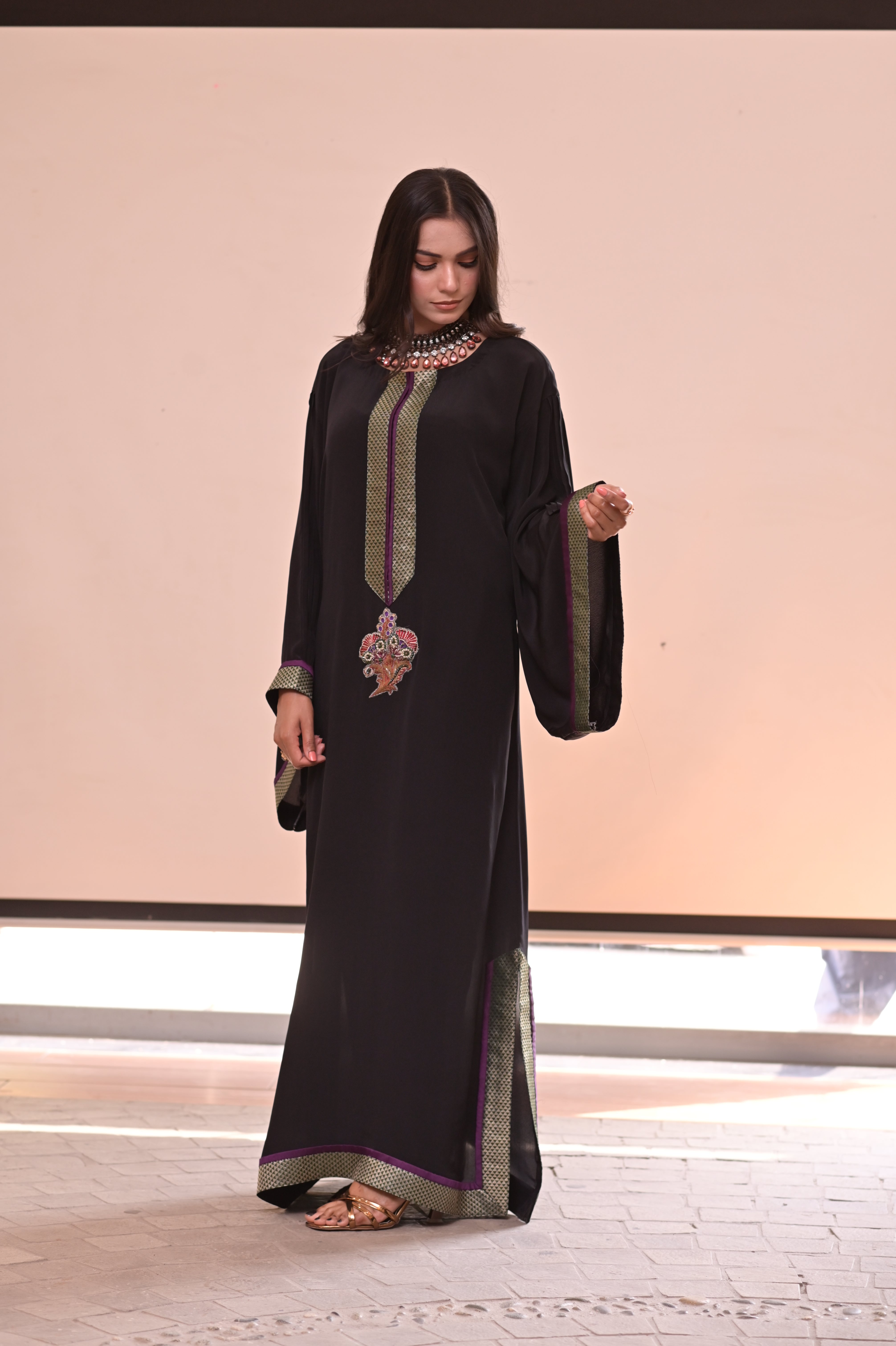 Pure grip long kaaftan