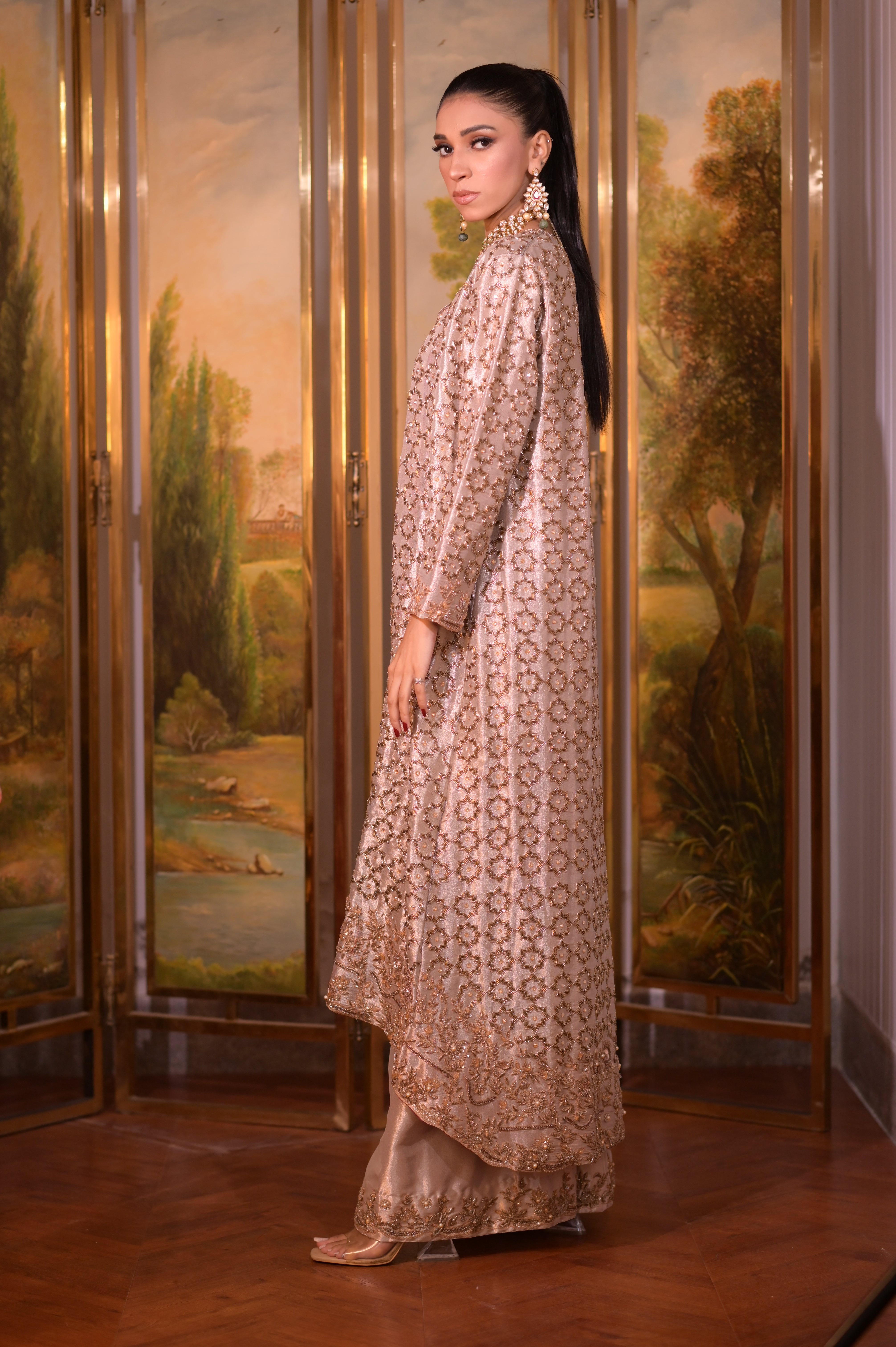 Fabric pure tissue Gown Hand embroider